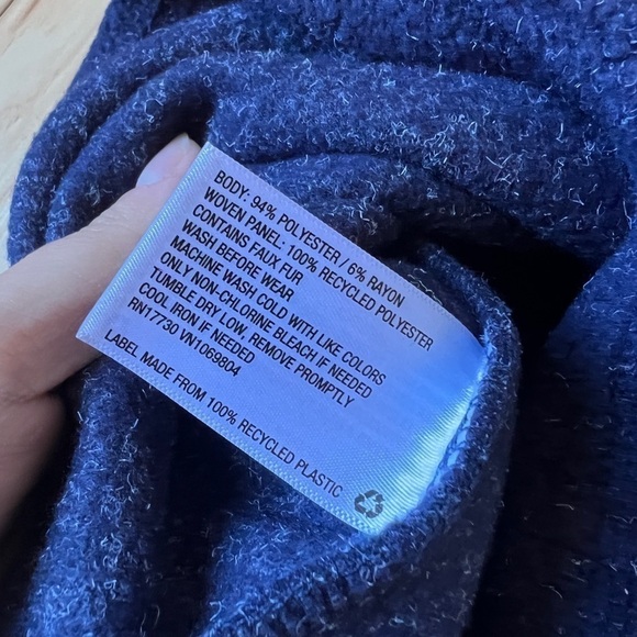 2 for $10 | Fleece Blue Adventure Vest Zip Up All in Motion Size XS (4/5) - Picture 6 of 9